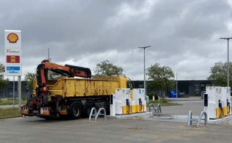 Tank-anlg p sthavnen i Aalborg er kommet godt fra land