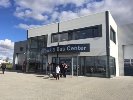 Lastbilforhandler i Esbjerg har indviet nyt MAN-skabsrum