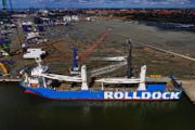 Verdens strste mobile havnekran er ankommet til Esbjerg