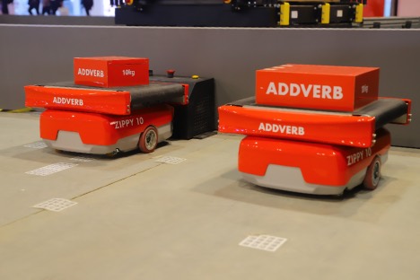 Robotter bliver nye medarbejdere p logistikcenter i Greve