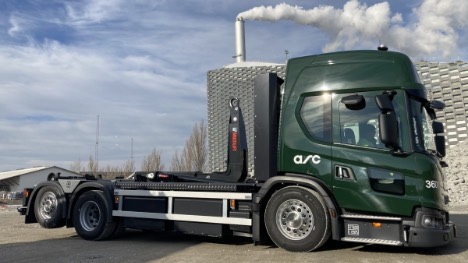 Ressourcecenter på Amager får batteridrevet kroghejs på el-lastbil