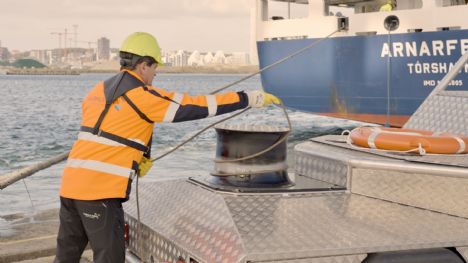 P havnen i Aarhus fortjer batteri-elektrisk trossebil skibe