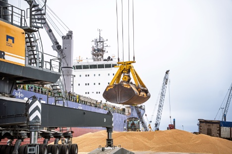 Den st�rste havn ved Limfjorden h�ndterede sidste �r 2,4 millioner ton gods