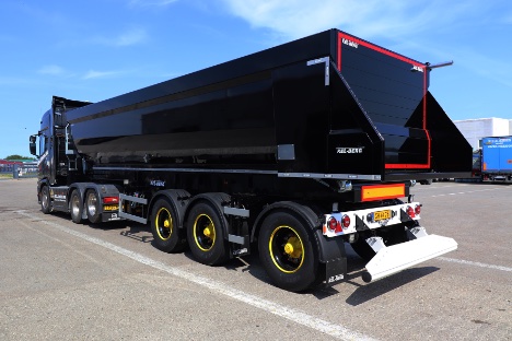 Roskilde-firma har fået en ny tre-akslet citytrailer med tip