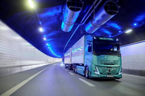 Elektrisk lastbil har en totalv�gt p� op til 80 ton